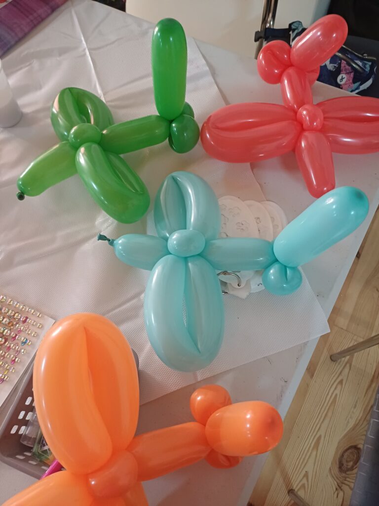 balonowe zwierzaczki animacje dla dzieci