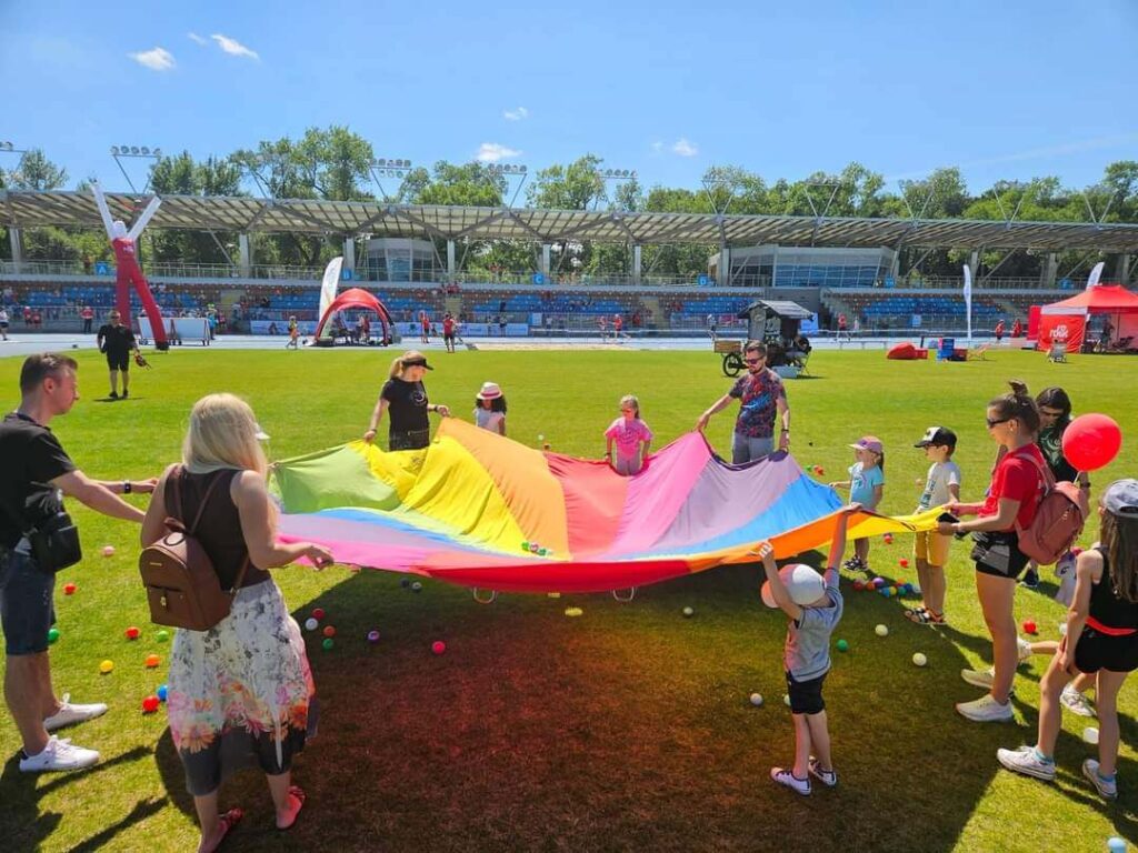 animacje dla dzieci chusta animacyjna eventy firmowe stadion