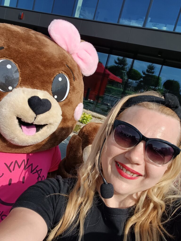 miś żywa maskotka animacje firmowe lublin